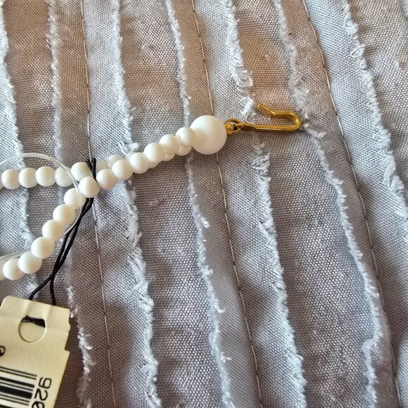 Vintage Faux Pearl,White, Gold Bead Choker Necklace Monet 15"- 18" - Picture 4 of 13